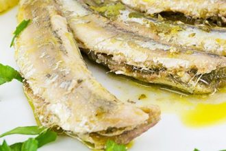 Γαύρος λαδολέμονο