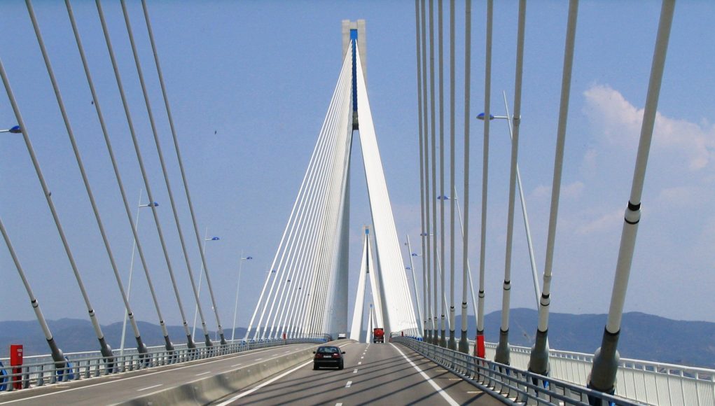 Διάσχιση της γέφυρας Χαρ. Τρικούπη Τετάρτη 15 Ιουλίου 2020 με την Κοινο_Τοπία