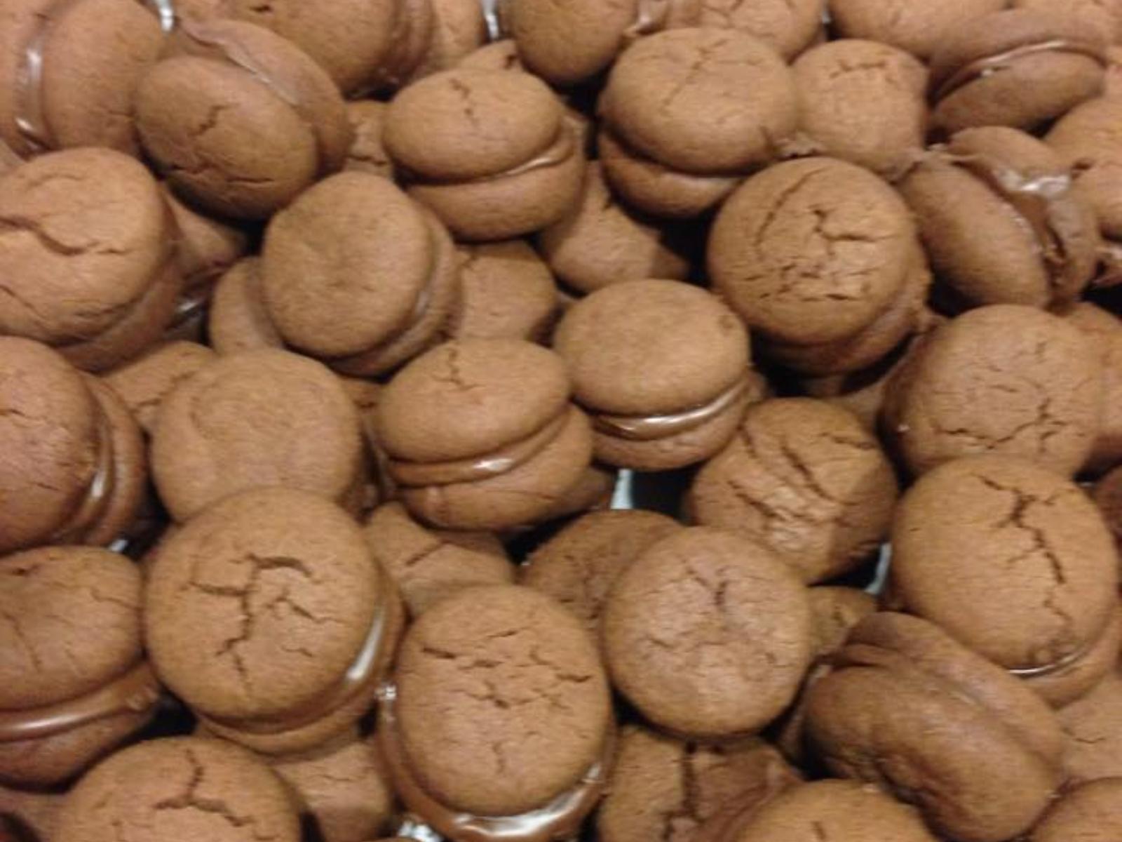 Γεμιστά μίνι μερεντομπισκοτάκια