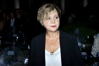 Η Όλγα Γεροβασίλη έδωσε τις πρώτες βοήθειες σε πολίτη που έχασε τις αισθήσεις του