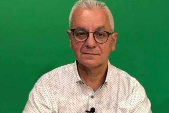 Θρυμματίζοντας όνειρα…