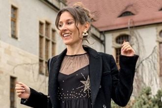 Το all time classic μαύρο παλτό