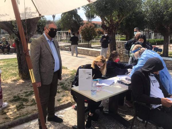 Στις επάλξεις ο Γιάννης Καρβέλης