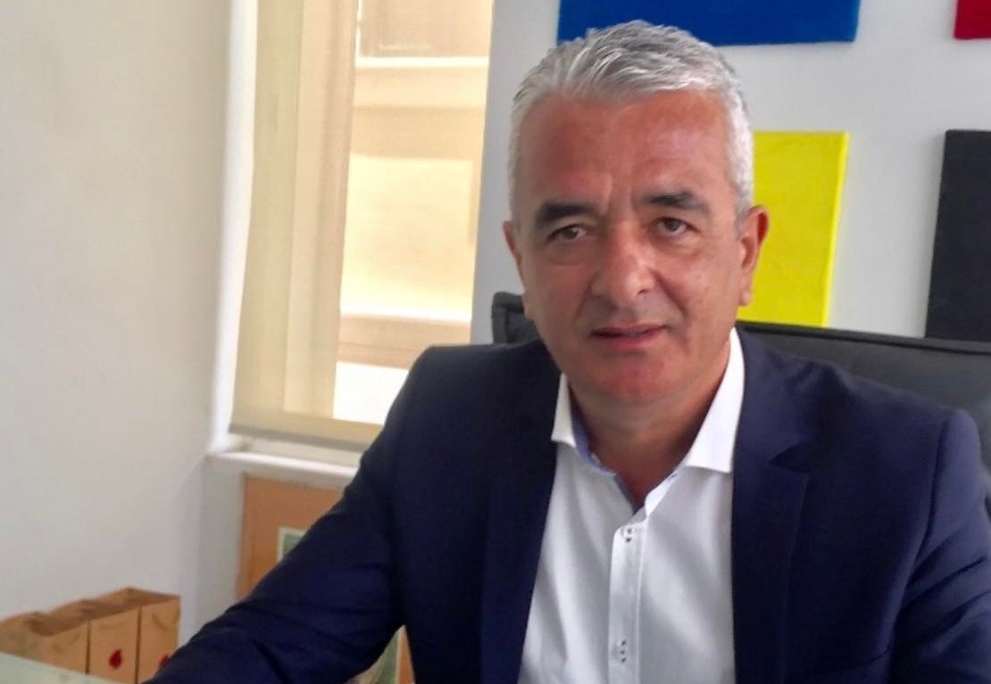 Η πολιτική χρειάζεται όχι μόνο νέο πρόσωπο, αλλά και νέο ήθος