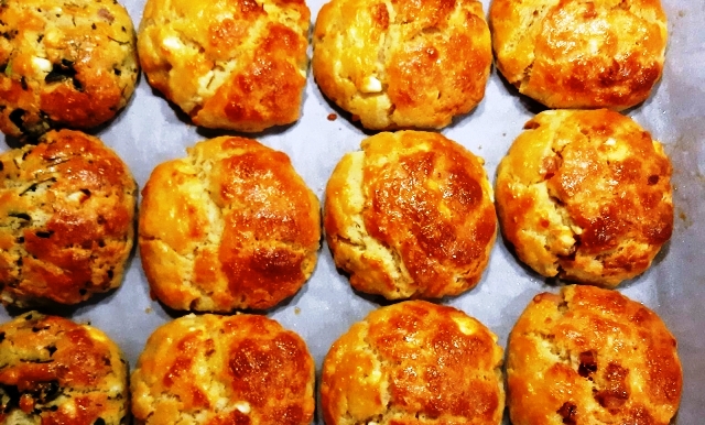 Γιαουρτένια πιτάκια