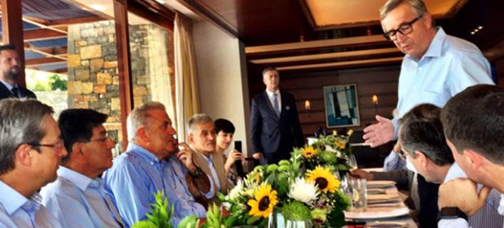 Γεύμα Γιούνκερ με Αβραμόπουλο και Σαμαρά