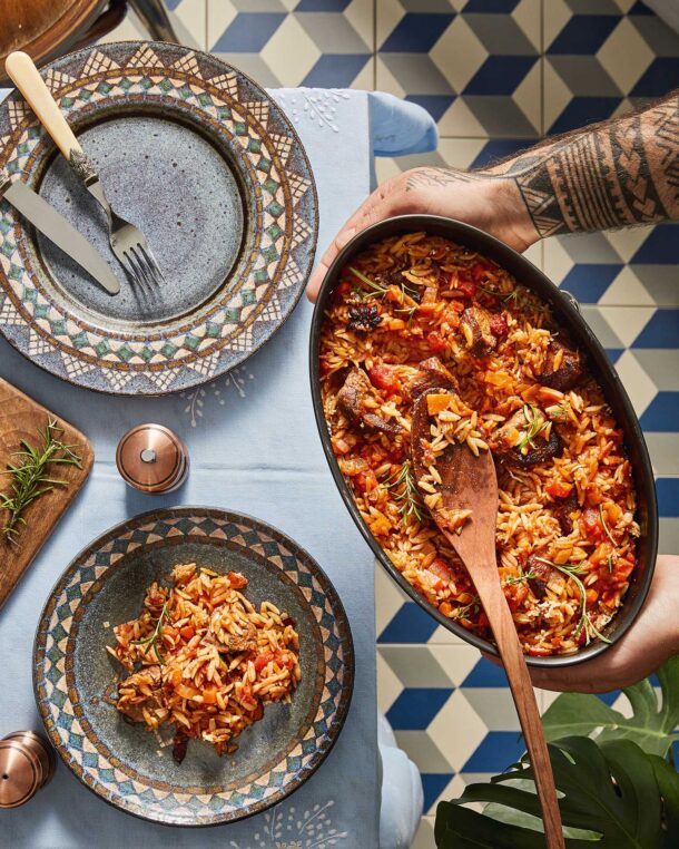 Γιουβέτσι με σπαλομίτα και μπόλικα μπαχαρικά