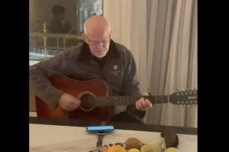 Πως ο Γ. Παπανδρέου γνώρισε το Νότη Μαυρουδή