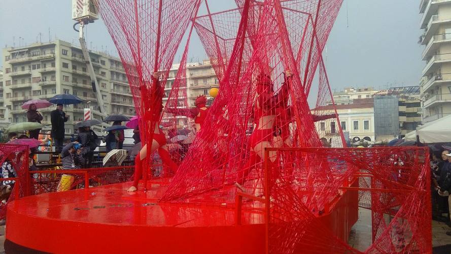 Πατρινό Καρναβάλι 2016: Απονομή βραβείων - Οι "κόκκινες" κάρτες και οι αποκλεισμοί - Ποια γκρουπ "σάρωσαν" - Δείτε ΑΝΑΛΥΤΙΚΑ