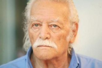 Mέλος της ΕΣΗΕΑ στα 93 του έγινε ο Μανώλης Γλέζος