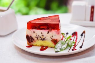 Μαμαδίστικο γλυκό ψυγείου με ζελέ