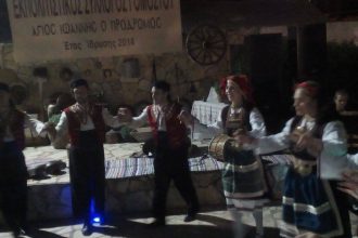 «Για κατεβάτε στο χορό» - Πάνω από 1.000 άτομα στην ετήσια εκδήλωση του Συλλόγου Γομοστού - ΔΕΙΤΕ ΦΩΤΟΓΡΑΦΙΕΣ