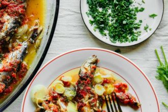 Γόπες φουρνιστές με πράσα