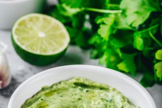 Γουακαμόλε με ταχίνι