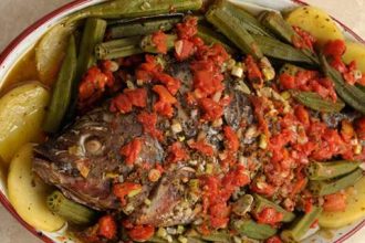 Σφυρίδα με μπάμιες, από την Κρήτη