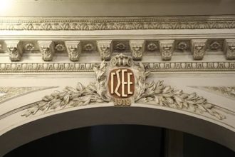 ΓΣΕΕ: «Πολύ λίγο, πολύ αργά» το σχόλιο του Παναγόπουλου για την αύξηση του κατώτατου μισθού