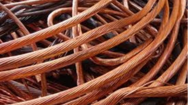 Αιγιάλεια: Πως οι "κυνηγοί χαλκού" ...κόβουν το νερό στους κατοίκους