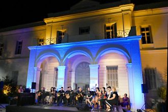 Πάτρα: Με επιτυχία η συναυλία - αφιέρωμα στον μεγάλο Βασίλη Τσιτσάνη