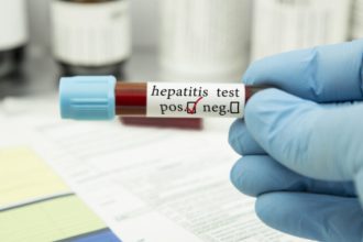 SOS από το ECDC για τους αδιάγνωστους φορείς ηπατίτιδας - Στα 5,4 εκατ. τα κρούσματα στην Ευρώπη