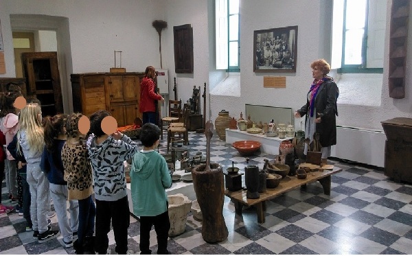 Πάτρα: Μαθητές στο Μουσείο Λαϊκής Τέχνης του Δήμου