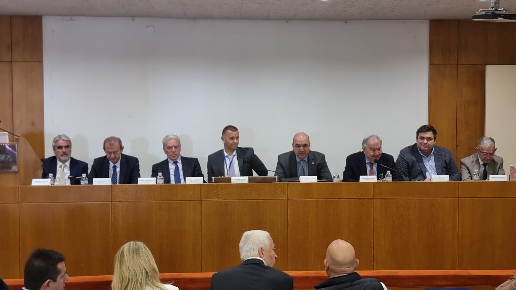 Το Επιμελητήριο Αχαΐας στη Χίο