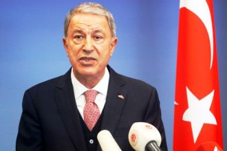 Τουρκία: Προκλητικές δηλώσεις Ακάρ - «Θεού θέλοντος, μια μέρα οι στρατιώτες μας θα κολυμπήσουν ως το Καστελόριζο»