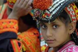 Πάτρα: Η Κοινο_Τοπία συγκεντρώνει παιδικά μπουφάν για την φυλή των Καλλάσσα