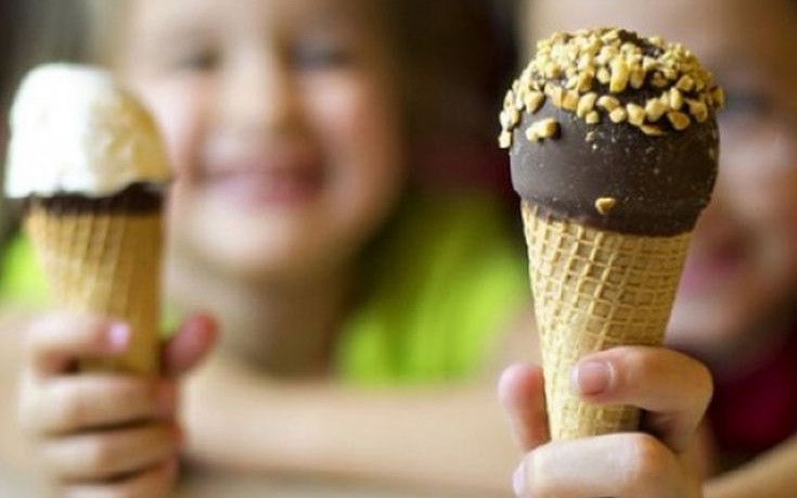 Πότε δεν πρέπει να καταναλώνετε ένα τυποποιημένο παγωτό