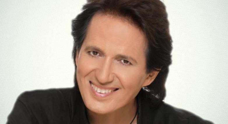 Σήμερα ο Πασχάλης live στον Κήπο του Royal