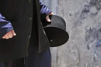 "Γκαζάκιας" ιερέας κινητοποίησε την Αστυνομία στο Αγρίνιο!