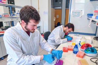 Σε κορυφαίο διαγωνισμό συνθετικής βιολογίας ομάδα φοιτητών της Πάτρας