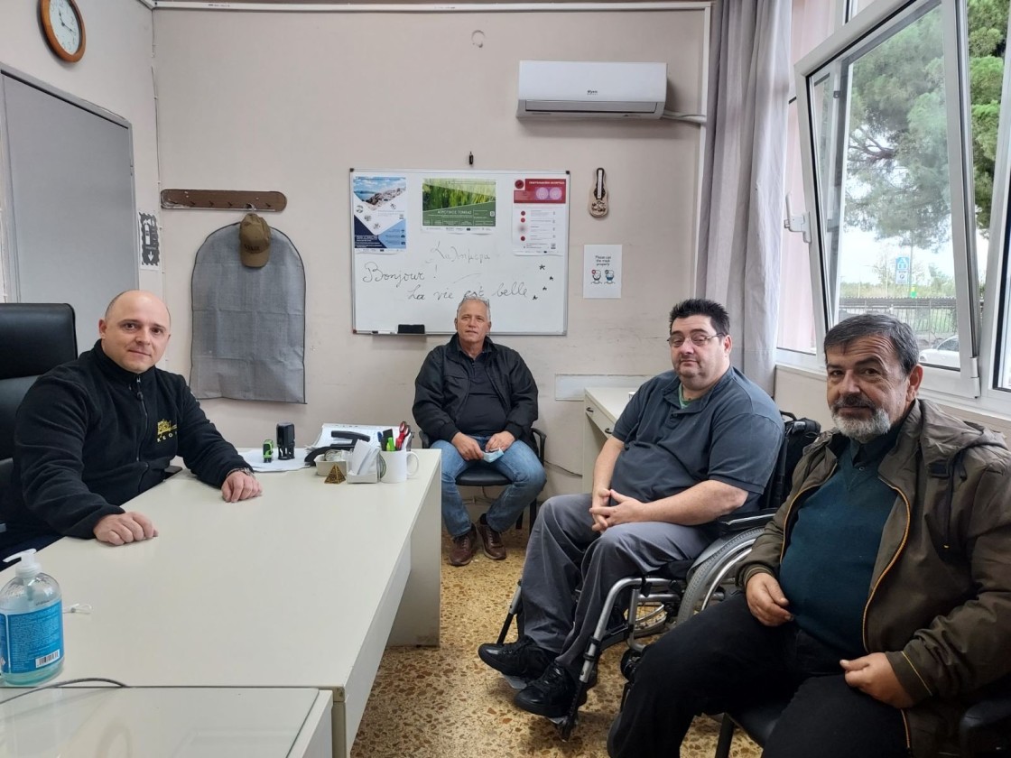 Αντώνης Χαροκόπος: Συνάντηση με τον Διοικητή της Ελεγχόμενης Δομής Προσωρινής Φιλοξενίας Αιτούντων στο Άσυλο Πύργου