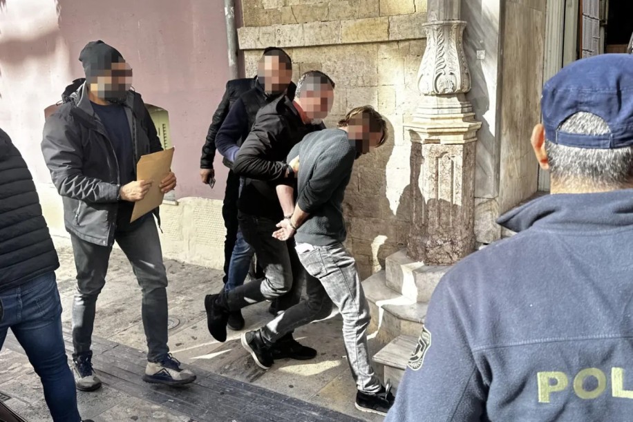 Κρήτη: Δίωξη για ανθρωποκτονία από πρόθεση στον Γάλλο που παρέσυρε την 33χρονη