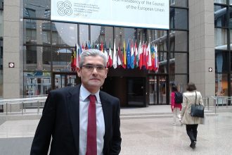 Προχειρότητα και ερασιτεχνισμοί στην αντιμετώπιση του μεταναστευτικού