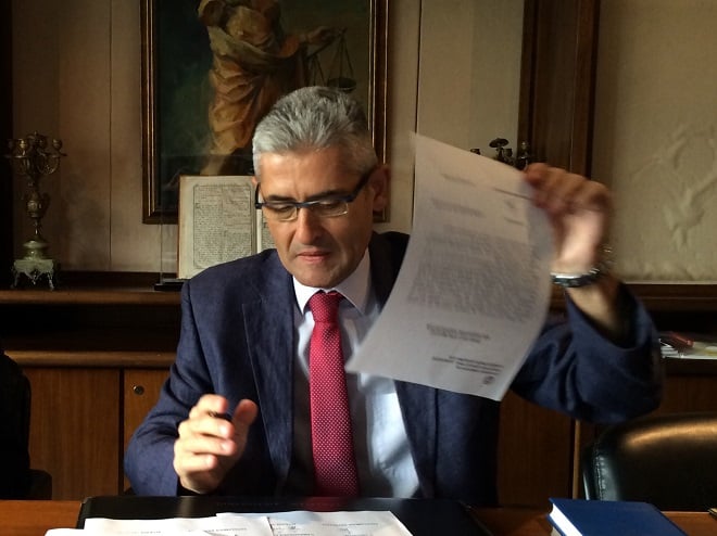 Η τρομοκρατία αντιμετωπίζεται μόνο με το κόψιμο του ομφάλιου λώρου της χρηματοδότησής της