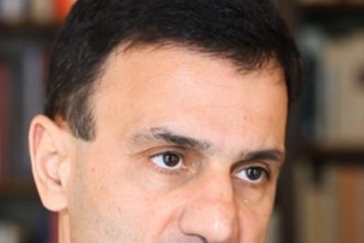 Αναμένοντας την τέλεια καταιγίδα