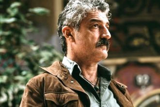 Δημήτρης Ήμελλος: Ένας πολυδιάστατος ηθοποιός, ένας εξαιρετικός δάσκαλος και ένας άνθρωπος με Α κεφάλαιο (ΒΙΝΤΕΟ)