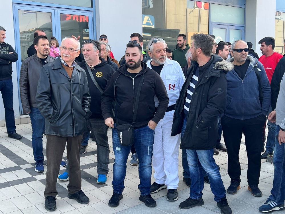 Πάτρα: Η δημοτική αρχή στην κινητοποίηση των μελισσοκόμων