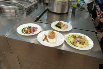 Ένα ιδιαίτερο μενού για την Τσικνοπέμπτη στο νοσοκομείο "Αγιος Ανδρέας"