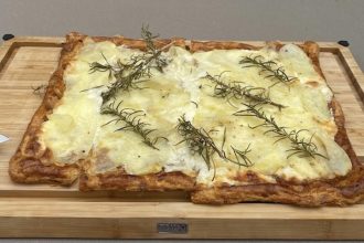 Τάρτα με πατάτες, δεντρολίβανο και μασκαρπόνε