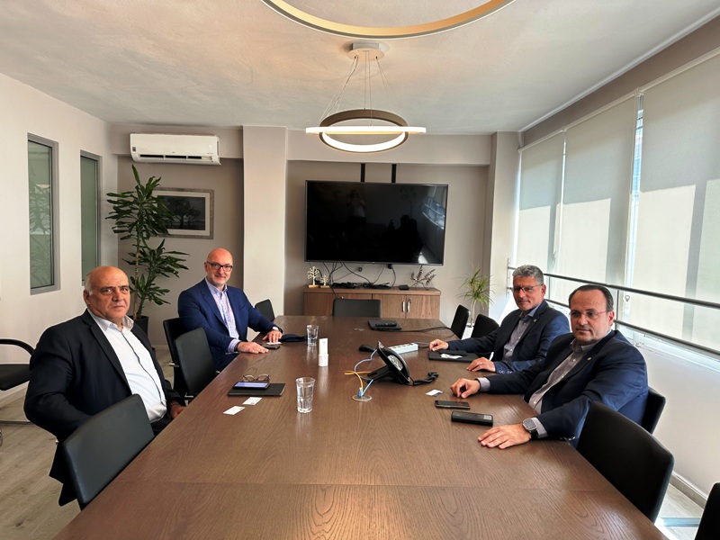 Το Επιμελητήριο Αχαΐας επισκέφτηκε ο Πρόεδρος του Ελληνο-Ινδικού Επιμελητηρίου Εμπορίου και Οικονομίας