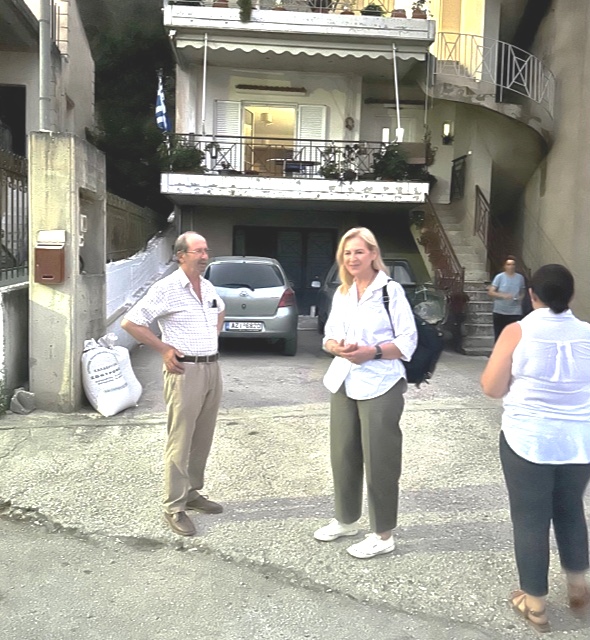 Επίσκεψη της Ευσταθίας Γιαννιά στις πυρόπληκτες περιοχές του Δήμου Ερυμάνθου (ΦΩΤΟ)
