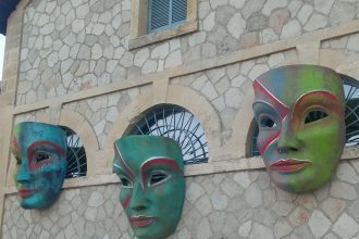 Οι καθηγητές έγιναν ηθοποιοί και καταχειροκροτήθηκαν ΦΩΤΟ