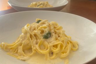 Κρεμώδεις ταλιατέλες με 4 τυριά