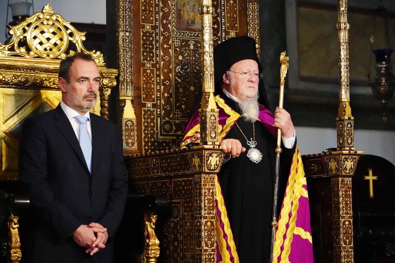 Στην Κωνσταντινούπολη ο Ανδρέας Κατσανιώτης - Εκπροσώπησε την κυβέρνηση στην Ακολουθία του Ακάθιστου Ύμνου