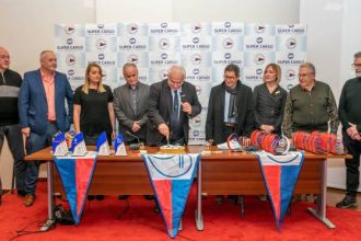 Ο Ιστιοπλοϊκός Ομιλος Πατρών έκοψε την Πρωτοχρονιάτικη πίτα και βράβευσε τους αθλητές του (ΦΩΤΟ)