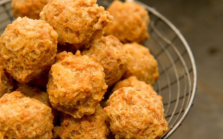 Αλμυροί λουκουμάδες