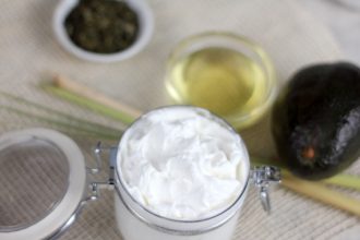 DIY – Ενυδατικό body butter μετά την ηλιοθεραπεία