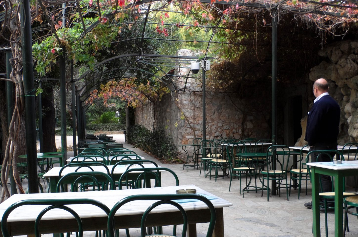 Λουκέτο στο καφενείο του Εθνικού Κήπου