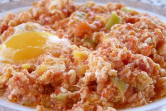 Καγιανάς με τυρί φέτα